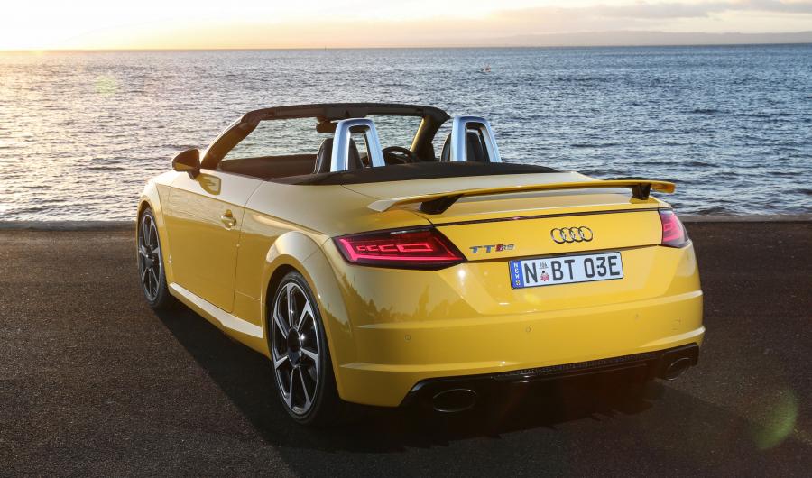  Audi TT RS Roadster (8S) 2017 года  (AU) (фото 31 из 40)